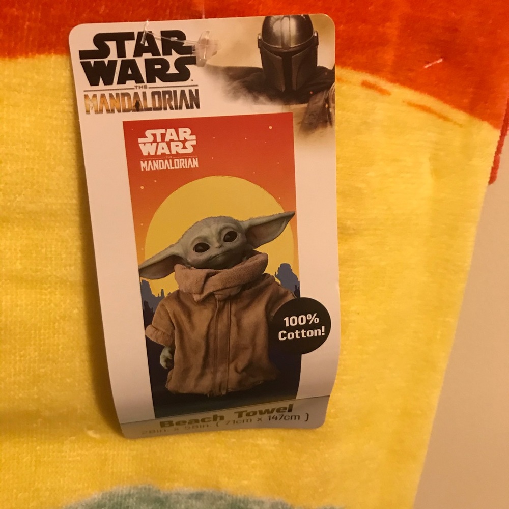 The Mandalorian/Baby Yoda beach towel!